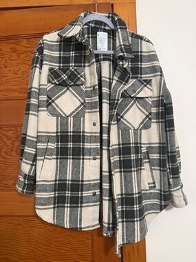 Plaid Shacket Jacket - Cream & Dark Green